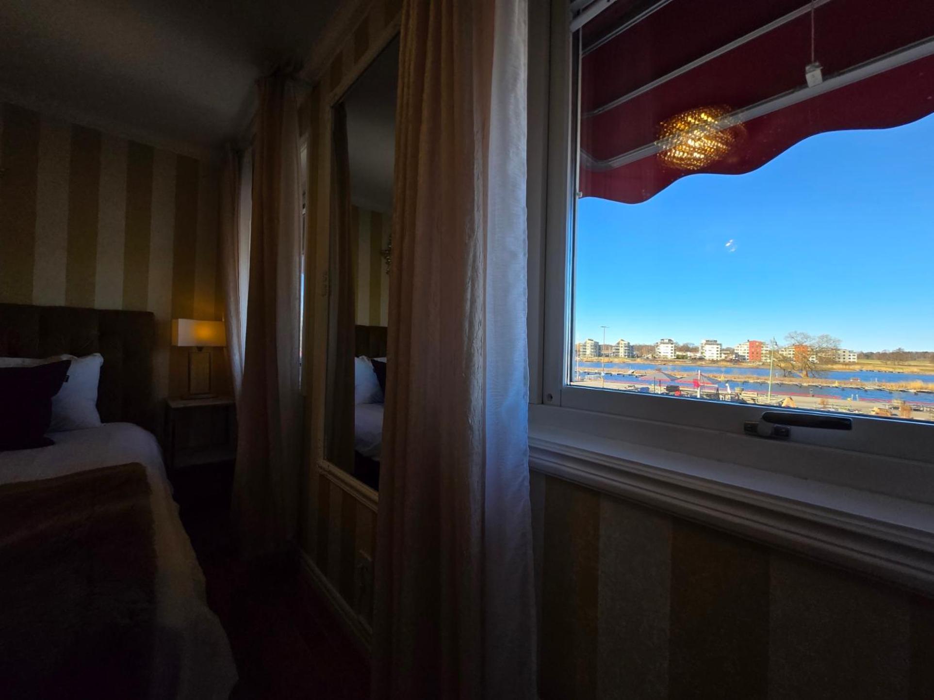 Vaenerport Lakefront Hotell Mariestad Exterior foto